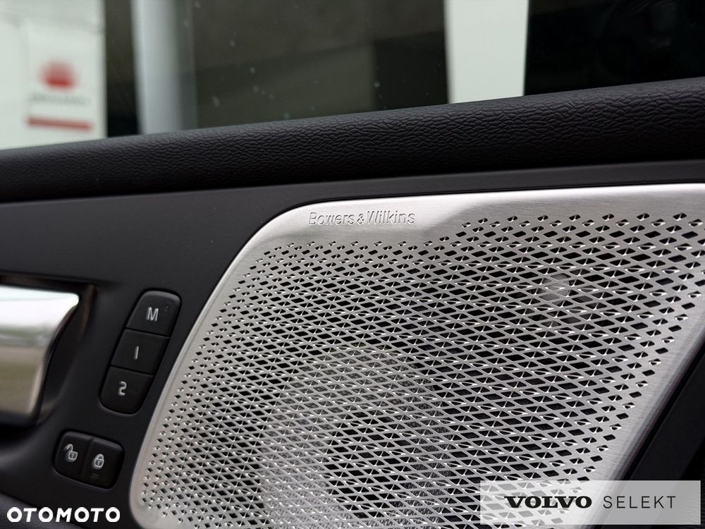 Volvo XC 60 - 21