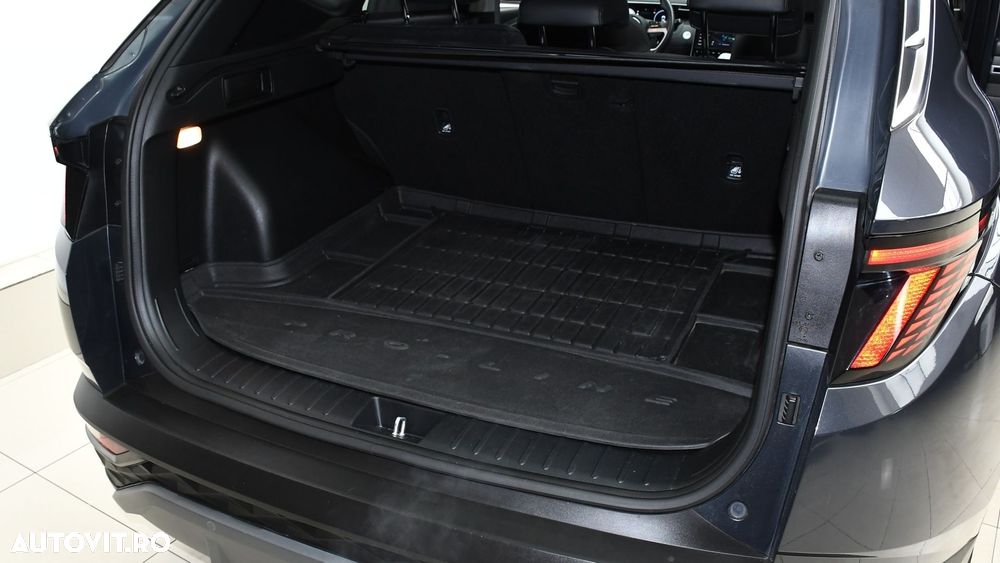 Hyundai Tucson 1.6 T-GDi HEV 2WD Advantage - 29