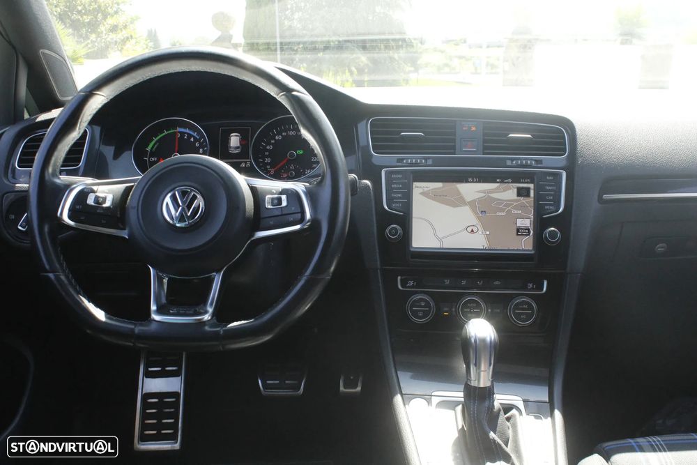 VW Golf 1.4 GTE Plug-in - 28