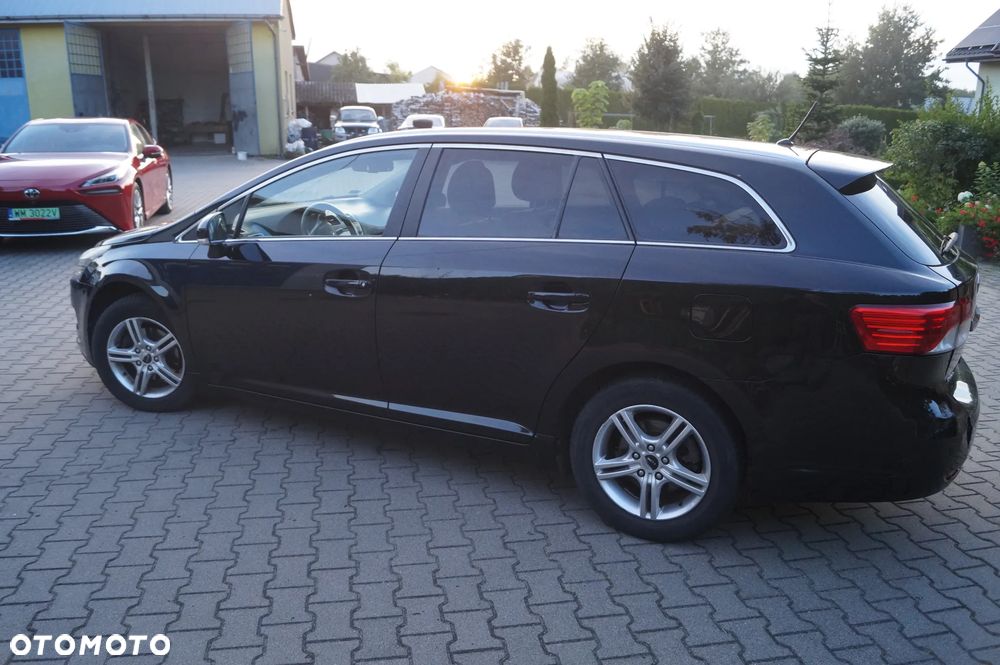 Toyota Avensis 2.0 Multidrive S Executive - 7