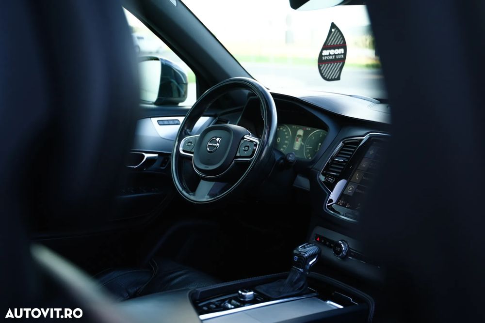 Volvo XC 90 - 34
