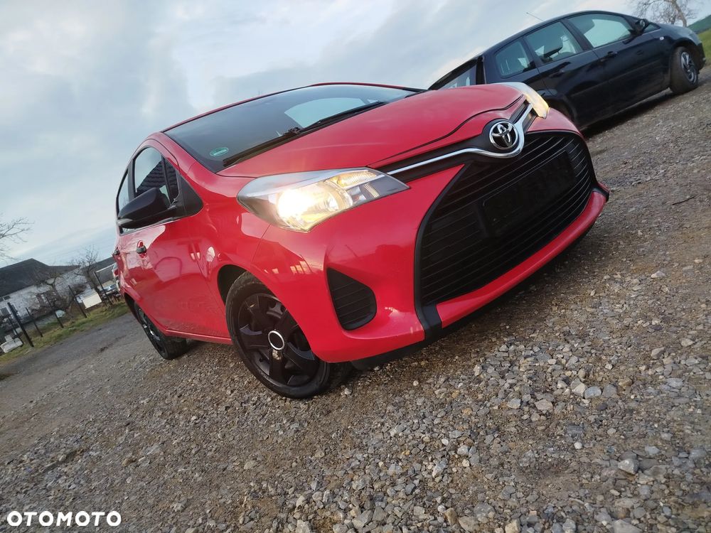Toyota Yaris - 11