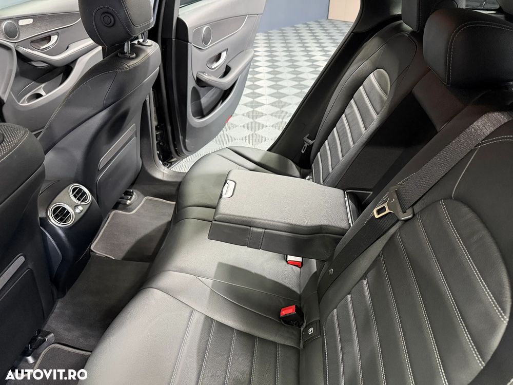 Mercedes-Benz GLC 300 de 4Matic 9G-TRONIC - 24