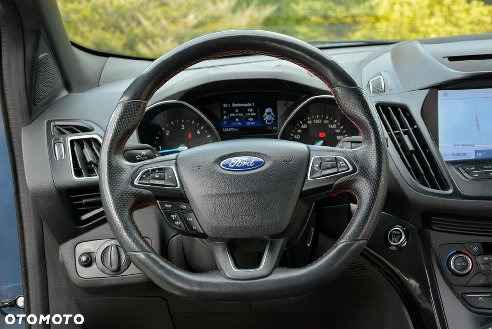 Ford Kuga 2.0 TDCi 4x4 ST-Line - 24