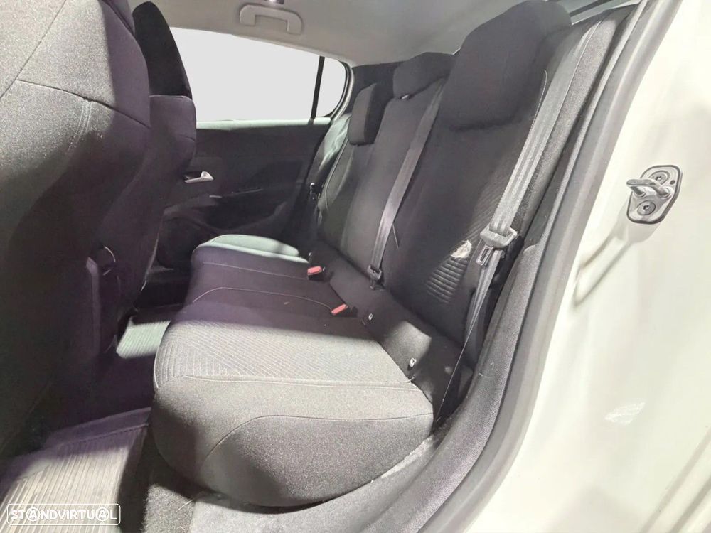 Peugeot 308 PureTech 130 EAT8 Active Pack — fotografia 11