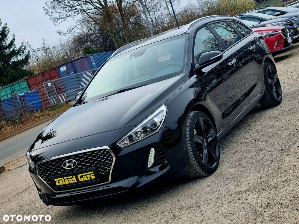 Hyundai i30 1.6 CRDi Premium - 1