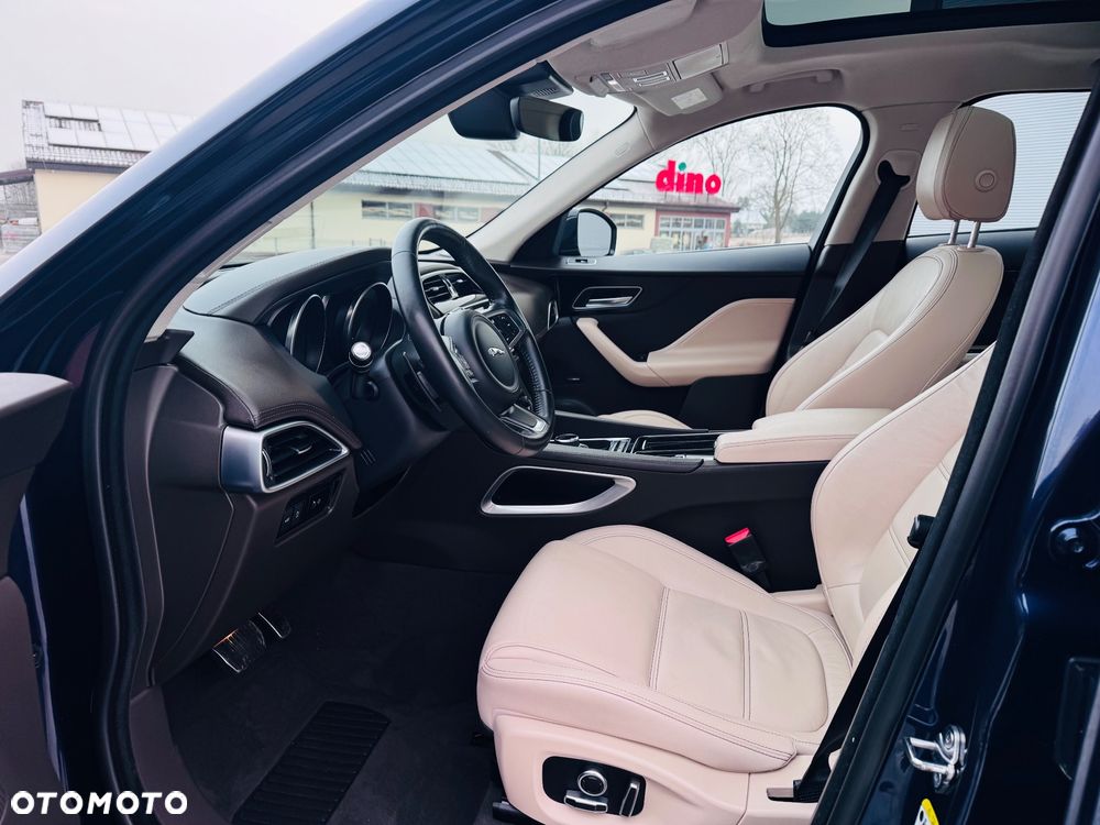 Jaguar F-Pace 25t AWD Prestige - 5