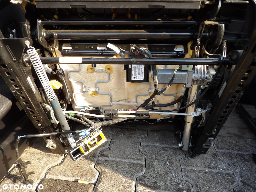 BMW - E60,E61 - PO LIFT - FOTELE , KANAPA , BOCZKI - EUROPA - KOMPLET - 5