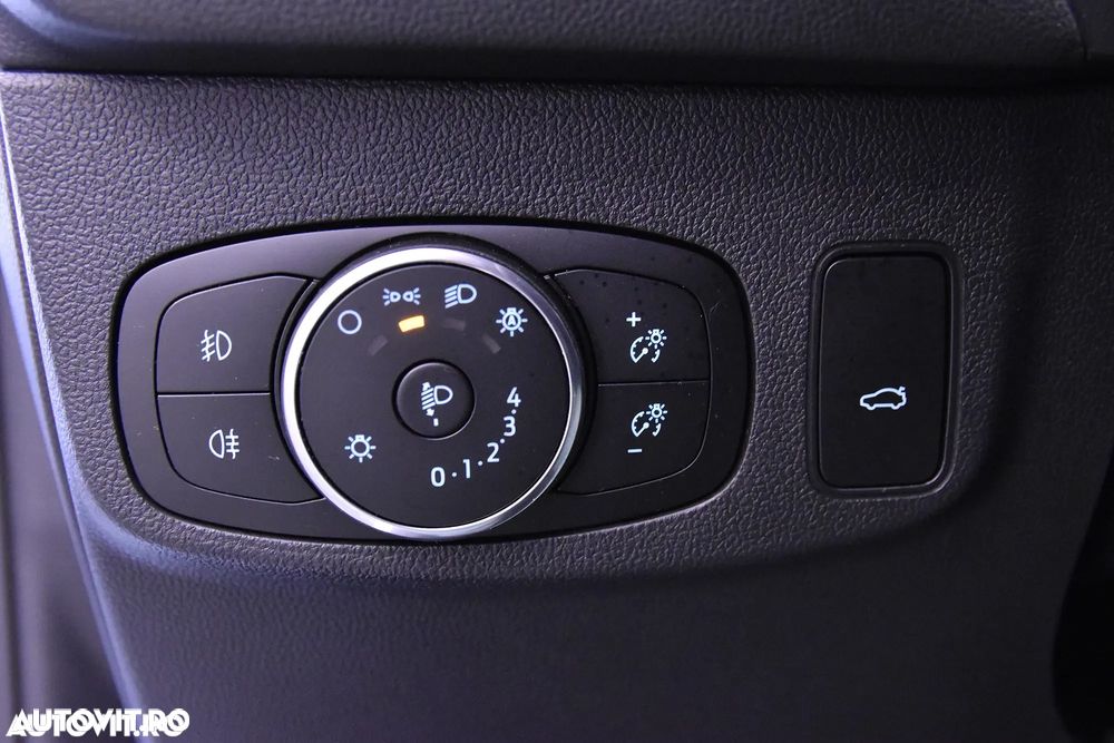 Ford Focus 1.0 EcoBoost Titanium Business - 13