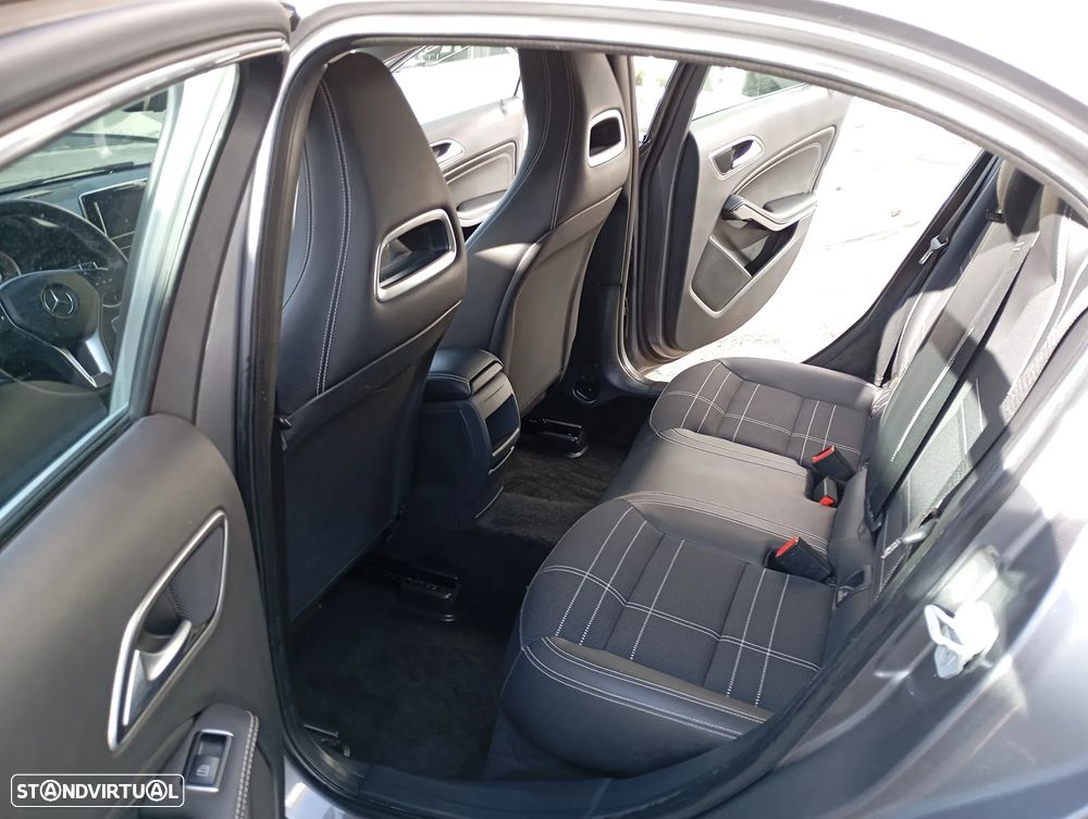 Mercedes-Benz A 180 CDI 7G-DCT Urban - 7