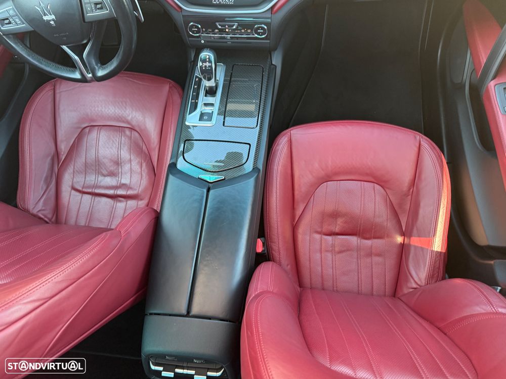Maserati Ghibli 3.0 V6 - 9
