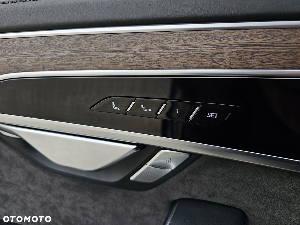 Audi A8 - 18