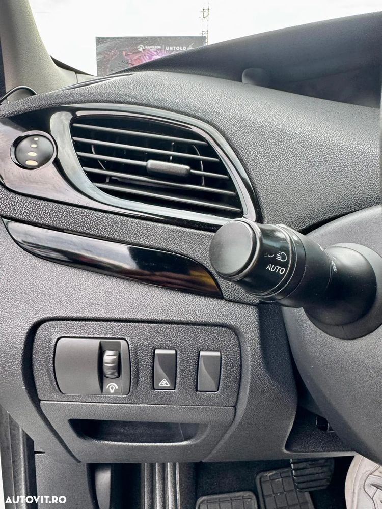 Renault Scenic - 33