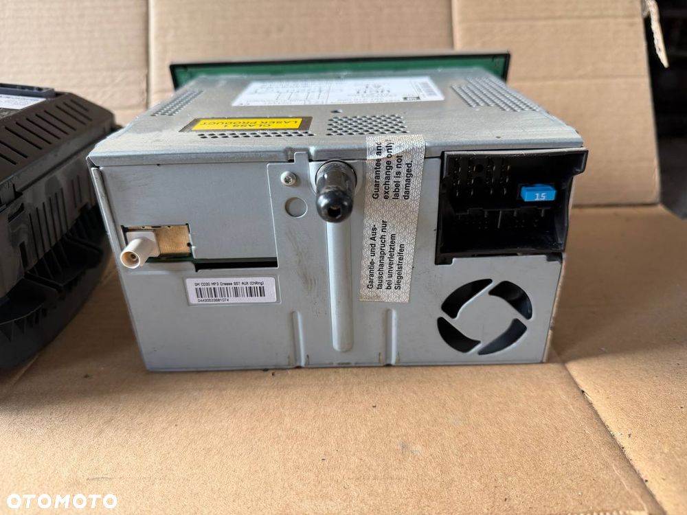 Radio CD30 wyświetlacz 13275077 GID klimatronic PIN AUX - 3