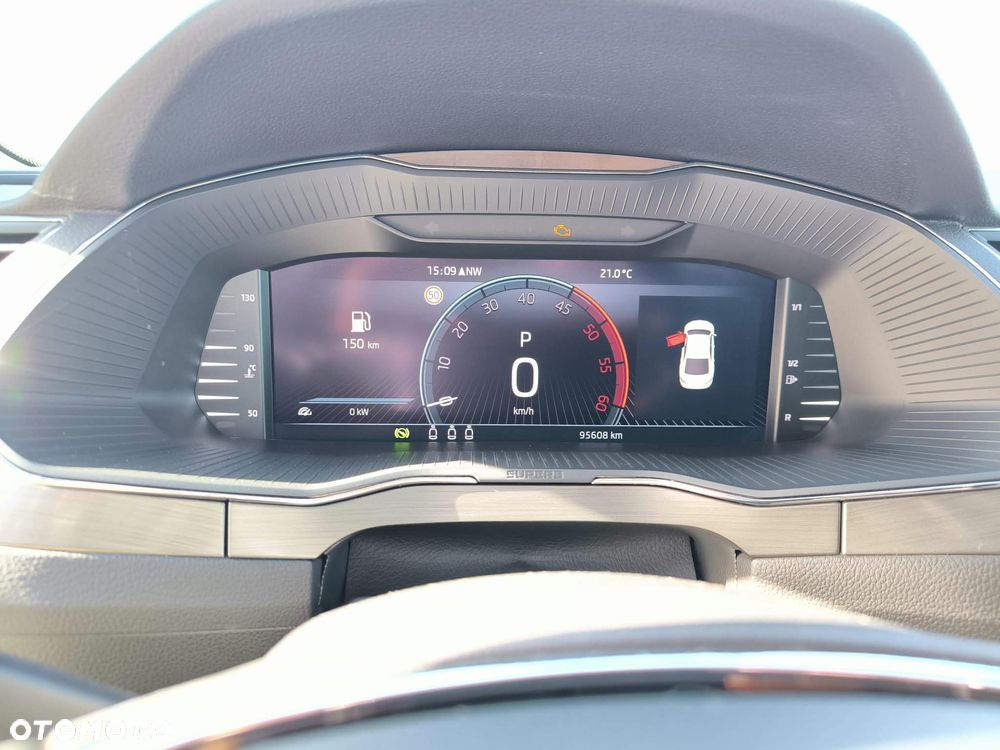 Skoda Superb 2.0 TDI SCR Style DSG - 11