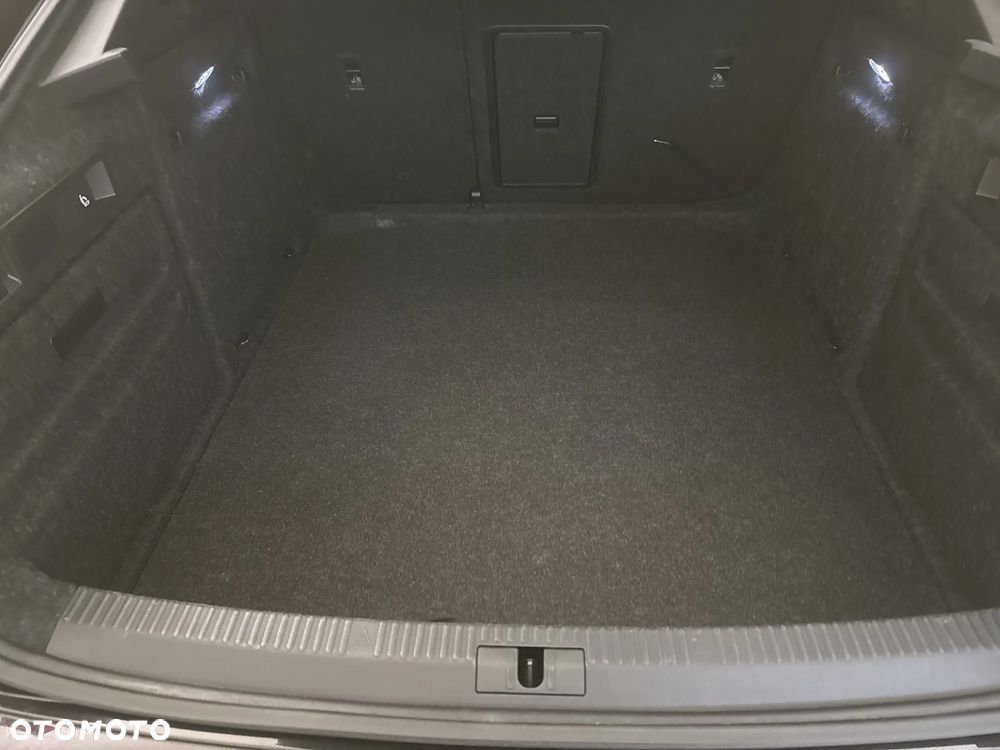 Skoda Superb 2.0 TDI SCR Style DSG - 23