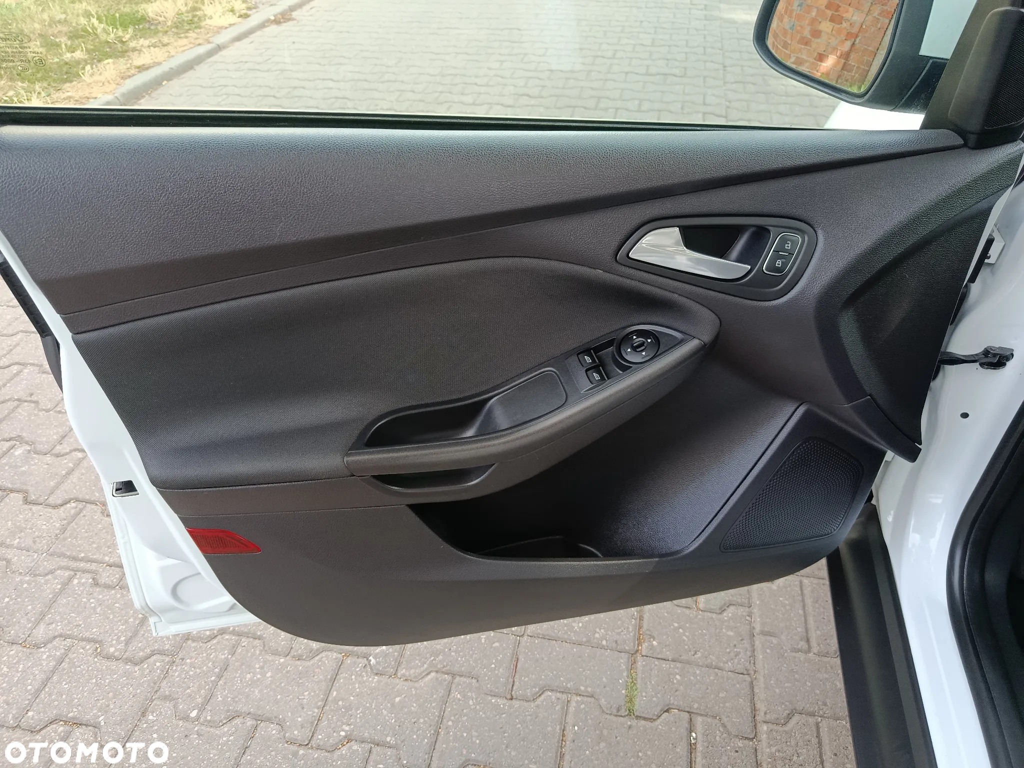 Ford Focus 1.0 EcoBoost Active - 18