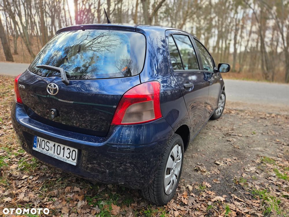Toyota Yaris 1.33 Luna - 2