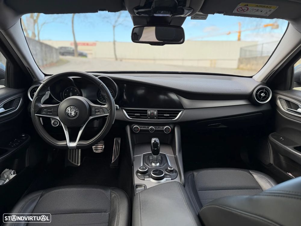 Alfa Romeo Giulia 2.2 D Super AT8 - 13