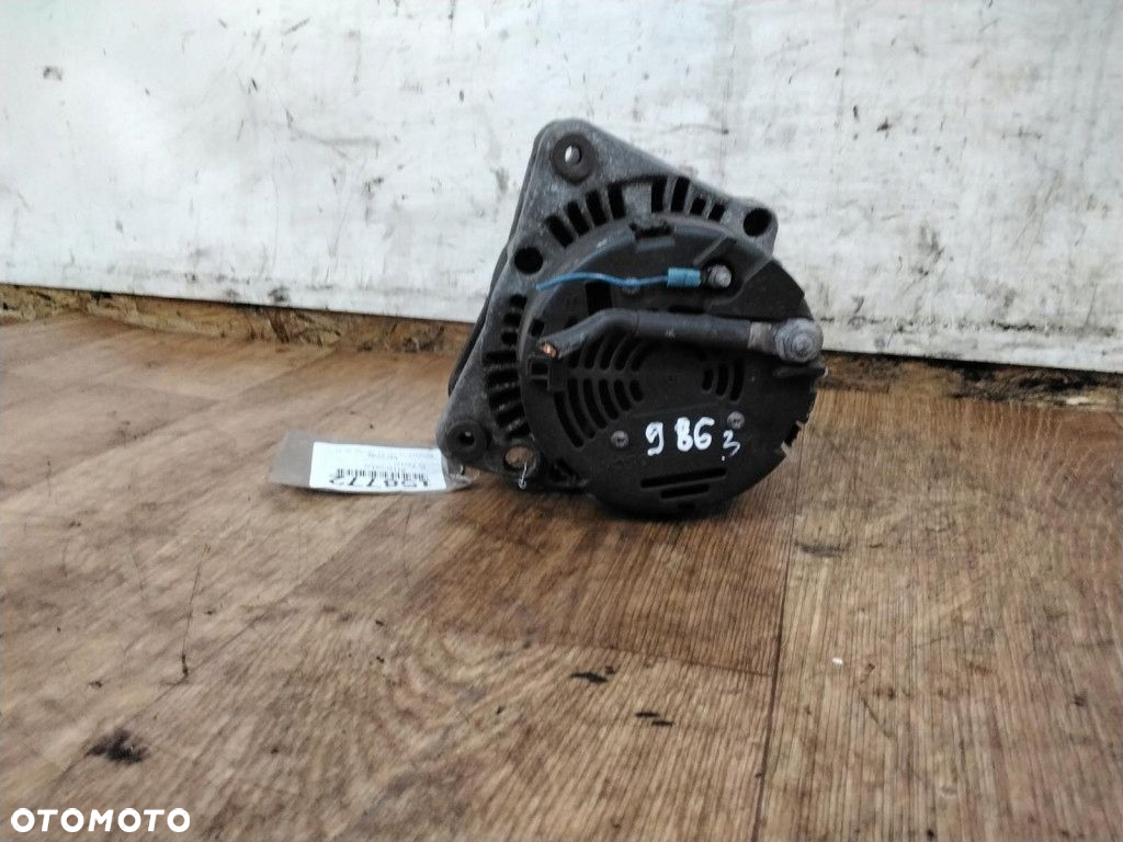 VW PASSAT ALTERNATOR 028903027Q --- - 2