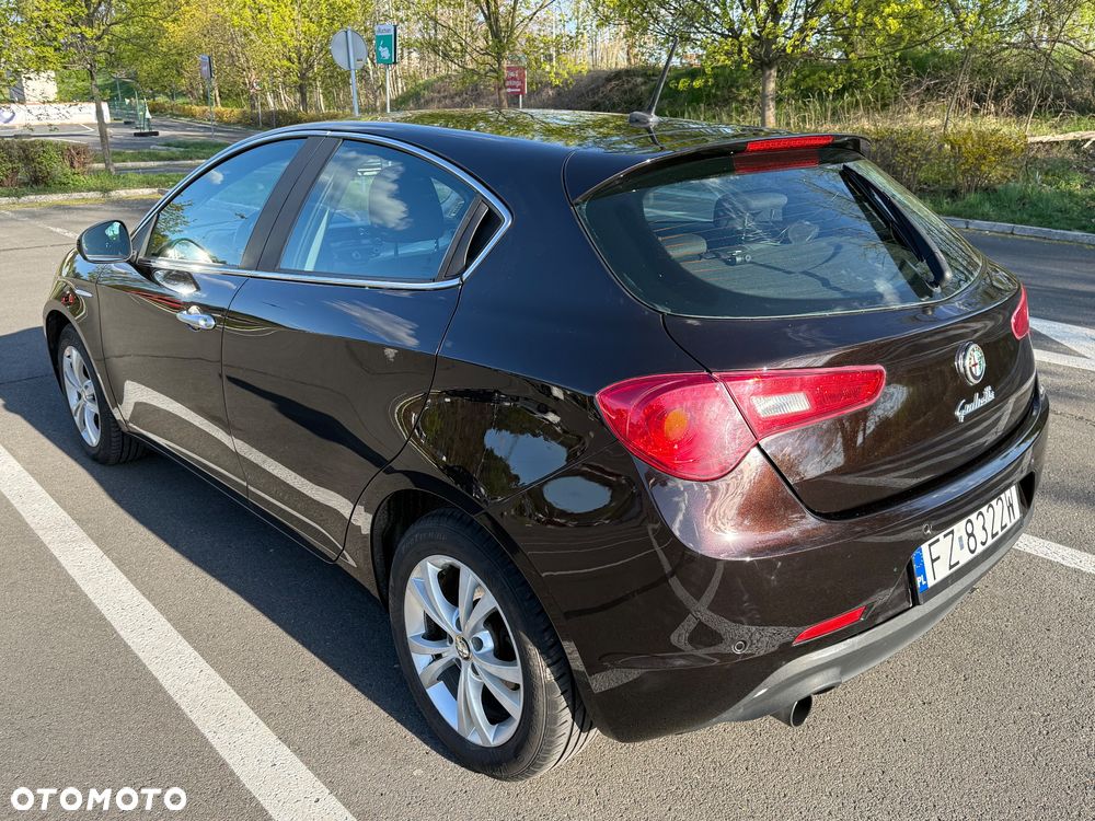 Alfa Romeo Giulietta 1.6 JTDM Distinctive - 5