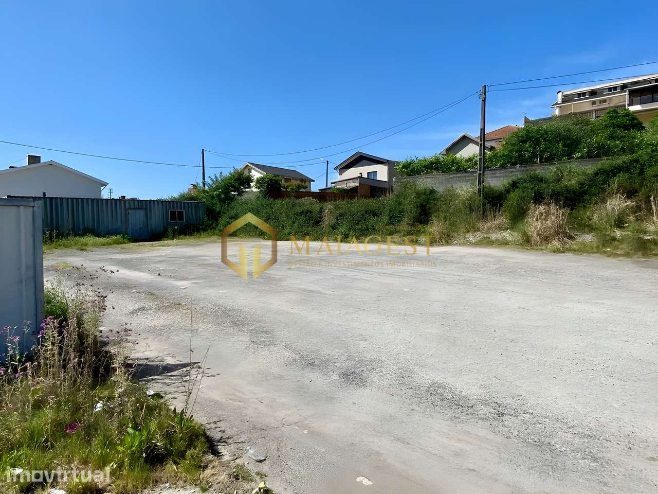 Armazém com Amplo Terreno e Potencial de Construção em Ermesinde - Grande imagem: 5/11