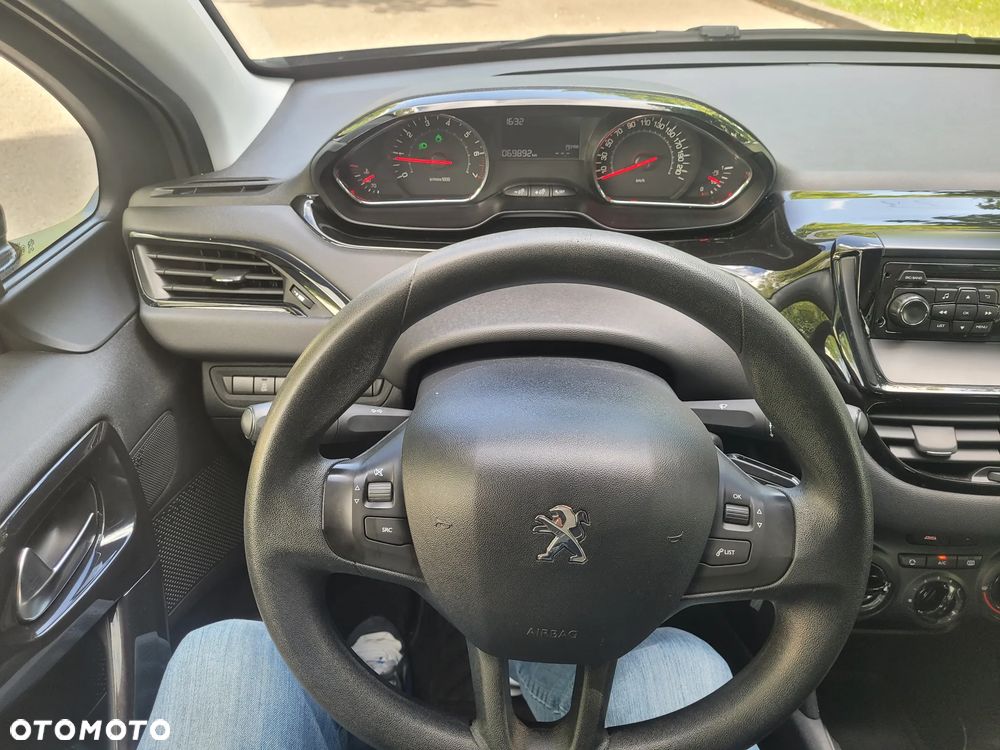 Peugeot 208 1.2 PureTech Active - 15