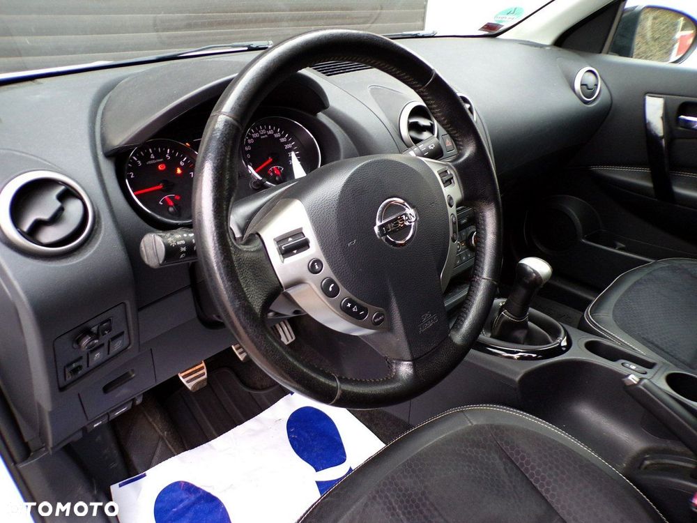 Nissan Qashqai - 17