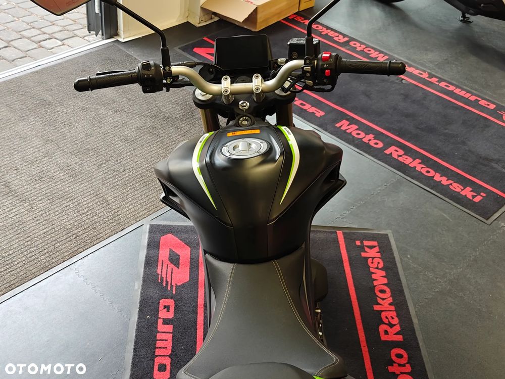 QJMOTOR SRK 125S - 10