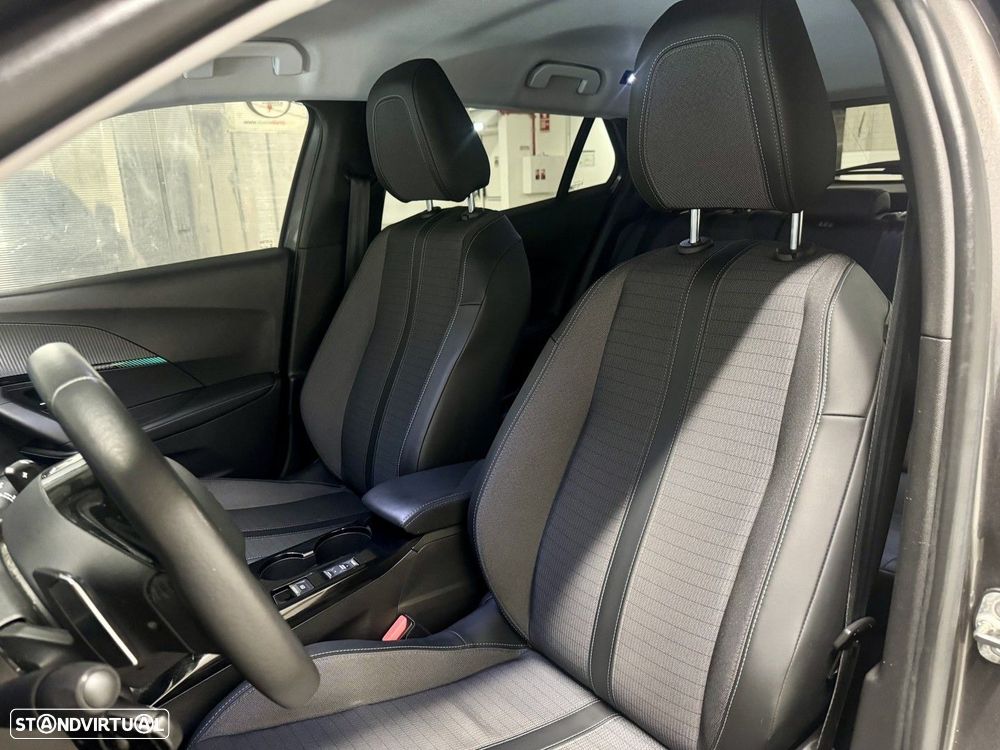 Peugeot 2008 1.2 PureTech Allure Pack EAT8 - 19