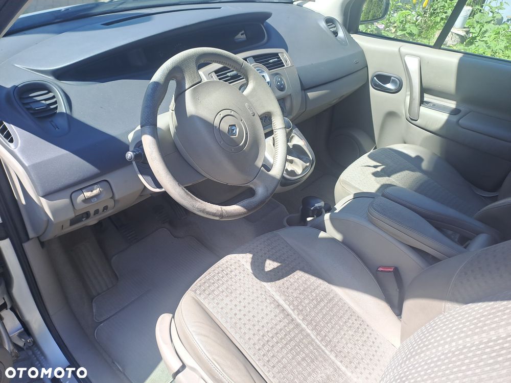 Renault Scenic - 8