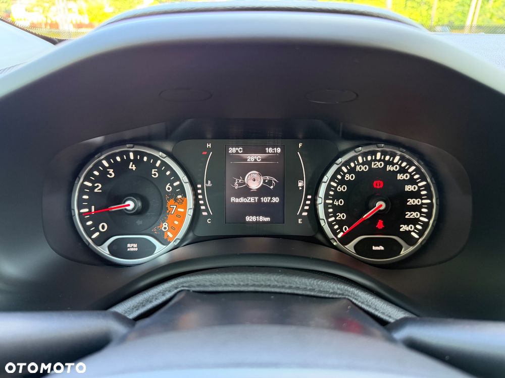 Jeep Renegade 1.4 MultiAir Longitude - 29