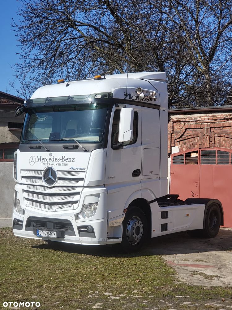 Mercedes-Benz Actros - 1