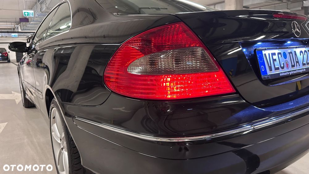 Mercedes-Benz CLK 350 7G-TRONIC Avantgarde - 17