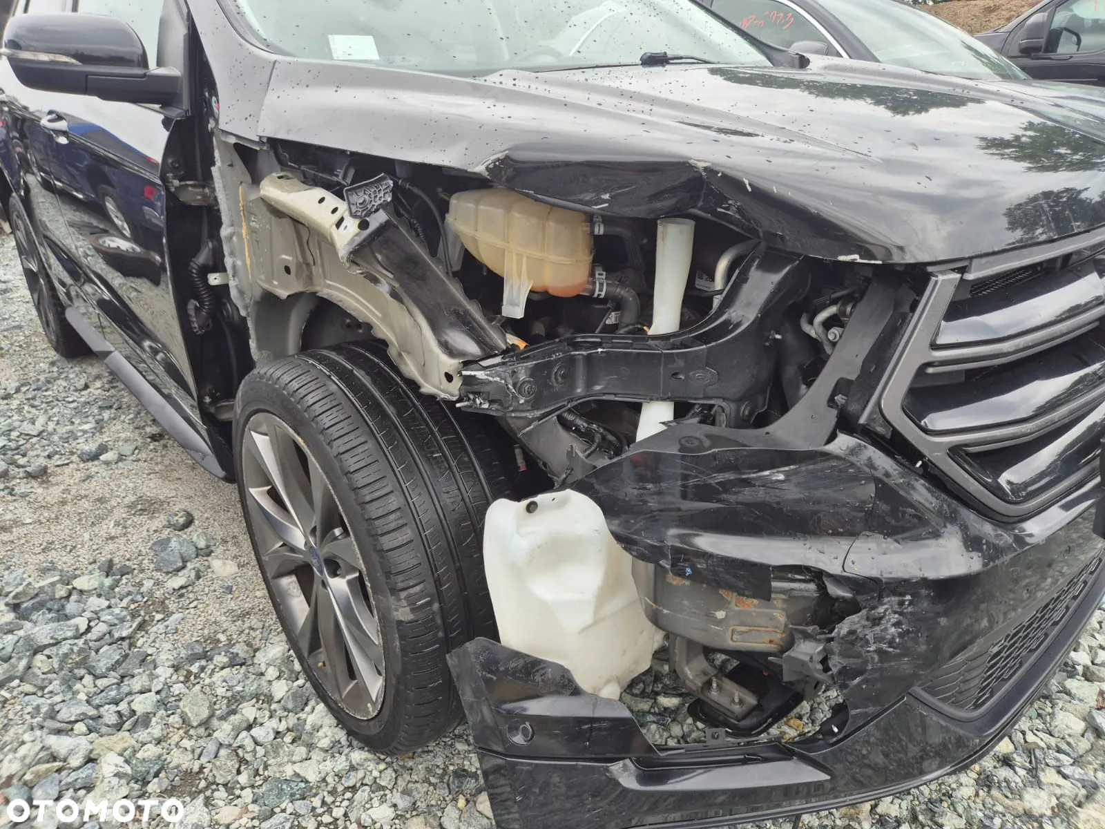 Ford Edge - 9