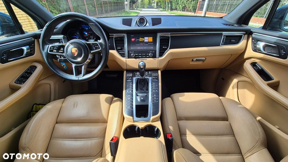 Porsche Macan - 11