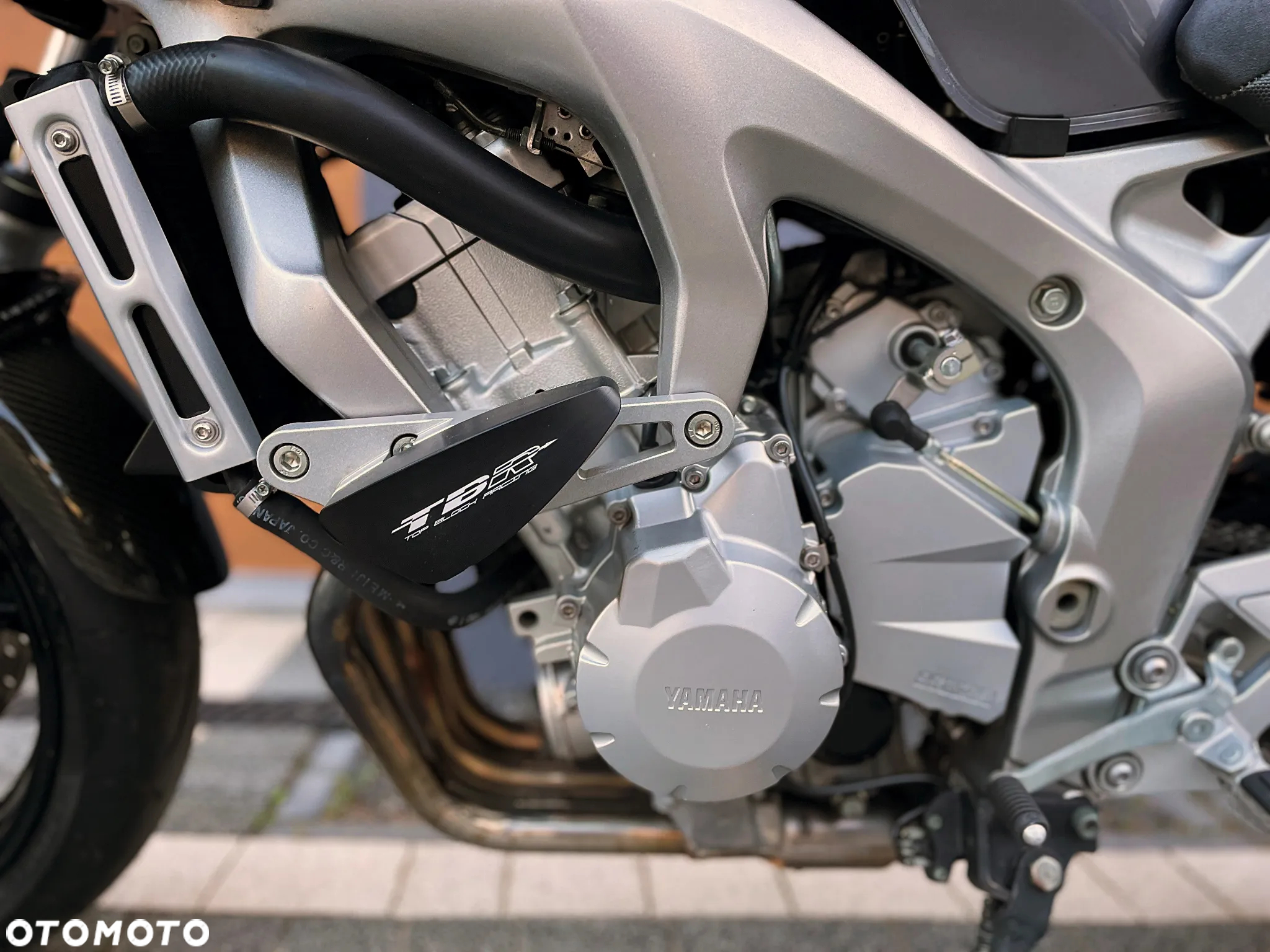 Yamaha FZ - 9