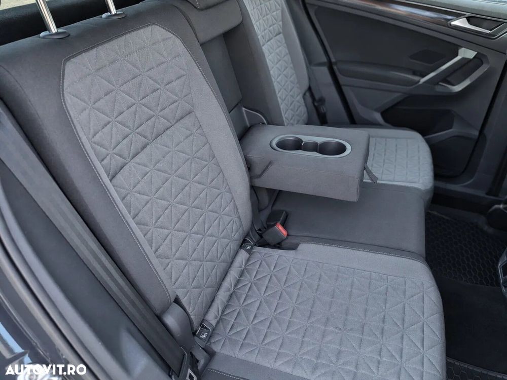Volkswagen Tiguan - 16
