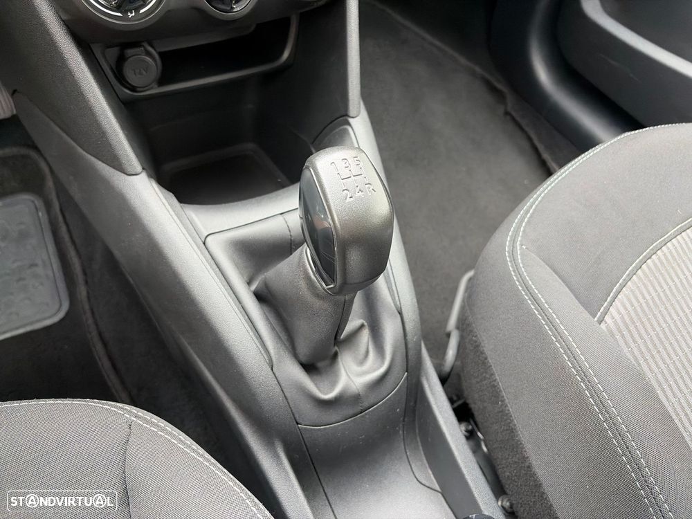 Peugeot 208 1.4 HDi Active - 17