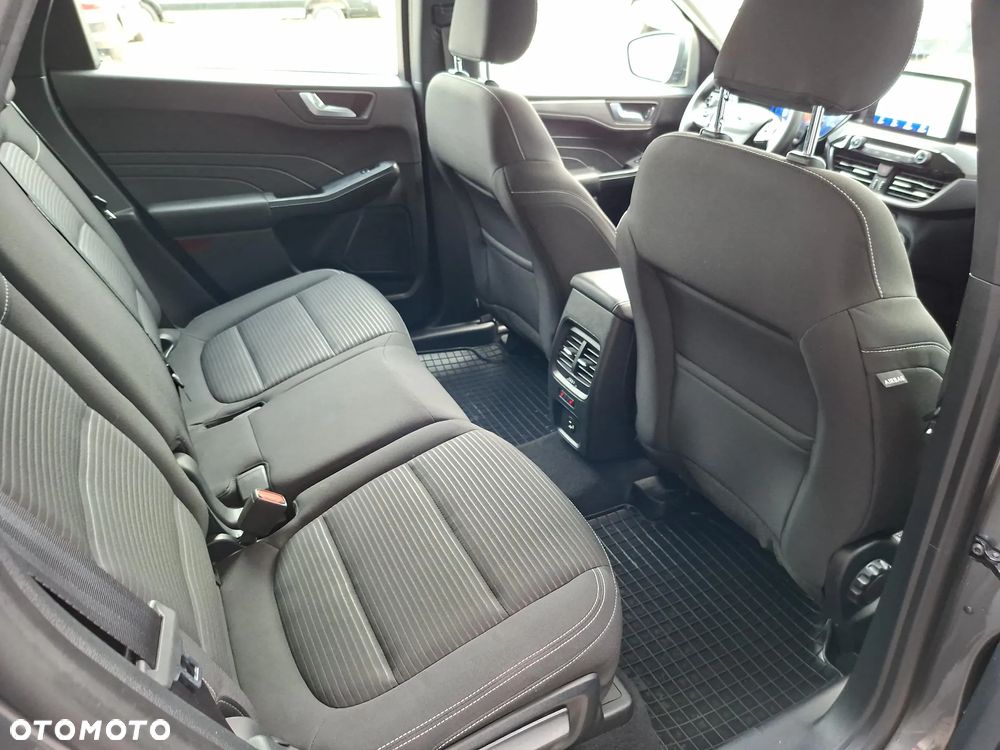 Ford Kuga 2.5 FHEV FWD Titanium - 37