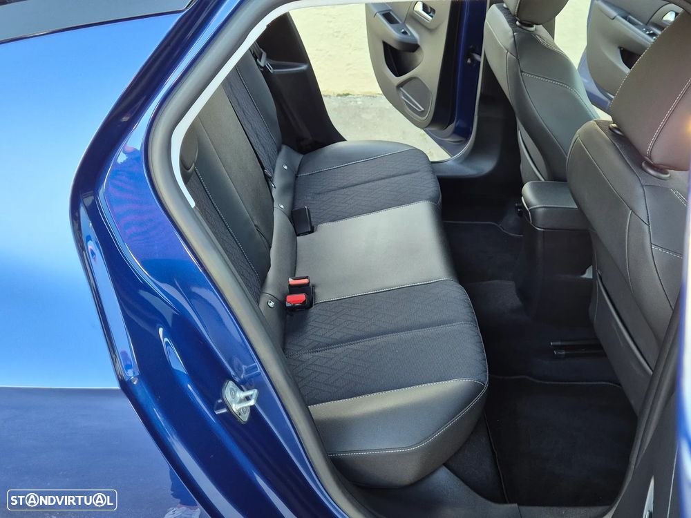 Opel Corsa 1.2 T Elegance - 42