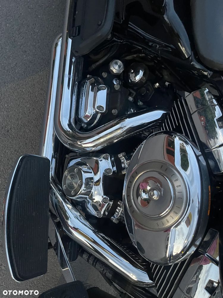 Harley-Davidson Touring Road King - 12