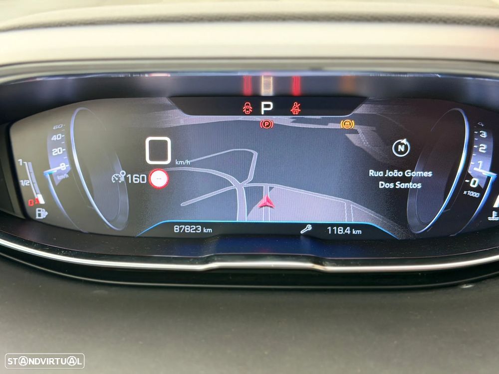 Peugeot 3008 1.2 PureTech Allure EAT8 - 7