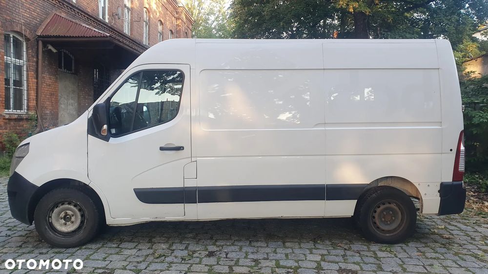 Nissan NV400 - 3