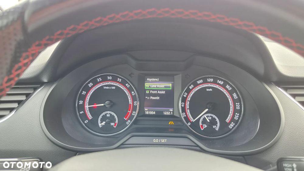 Skoda Octavia 2.0 TDI DSG RS - 27