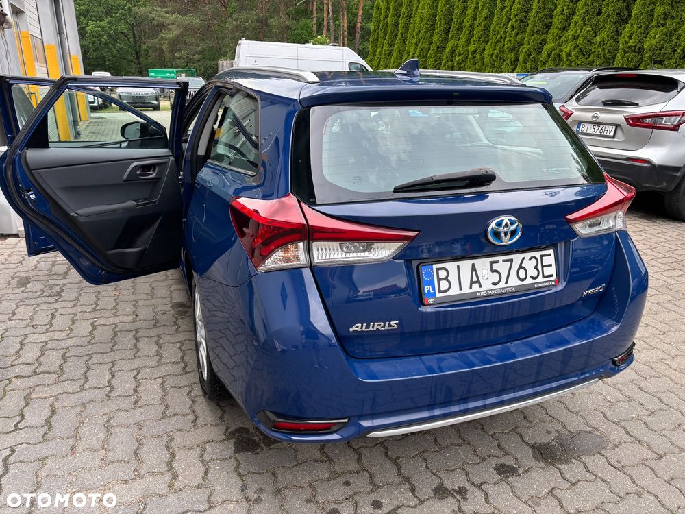 Toyota Auris 1.8 HSD Sol - 5