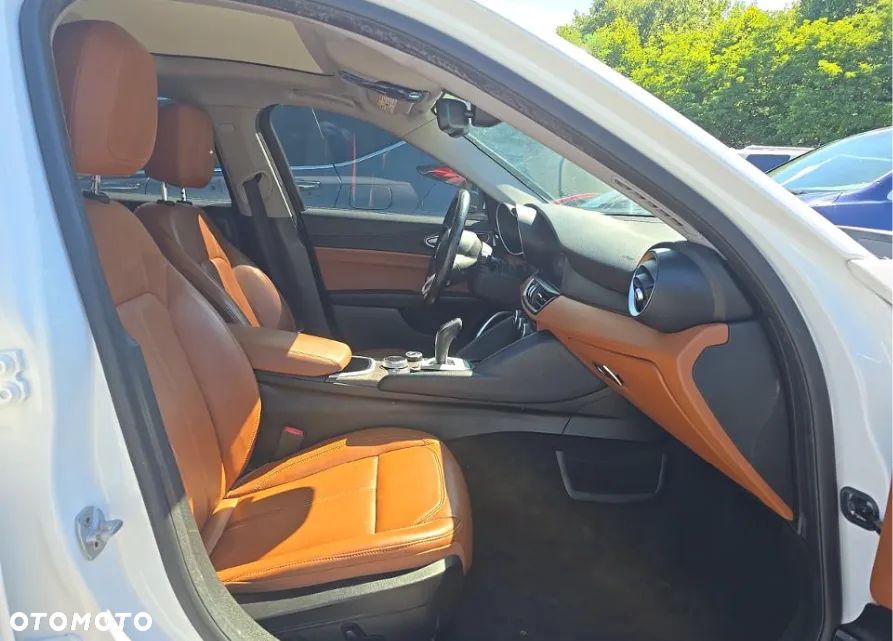 Alfa Romeo Giulia 2.0 Turbo TI Q4 - 7
