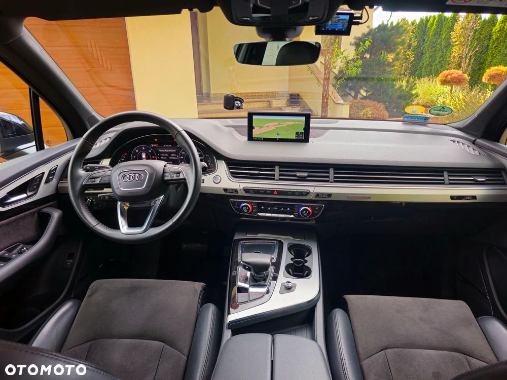 Audi Q7 - 28