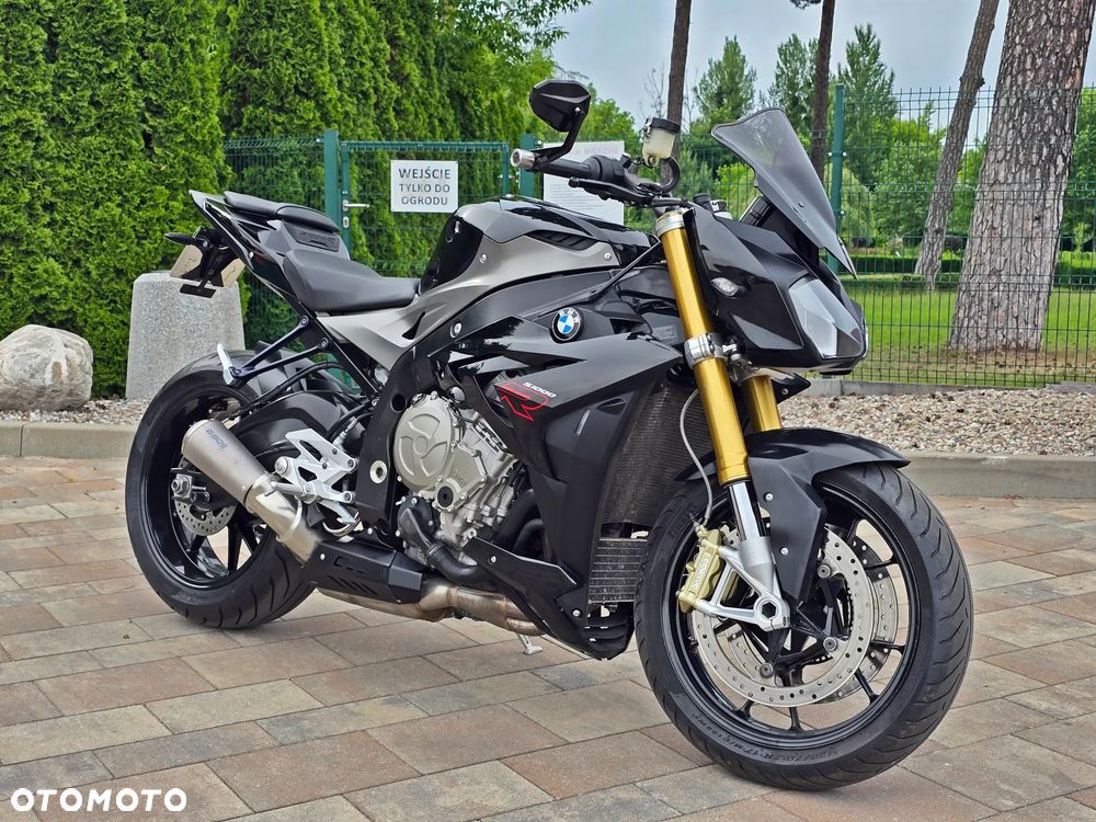BMW S - 1