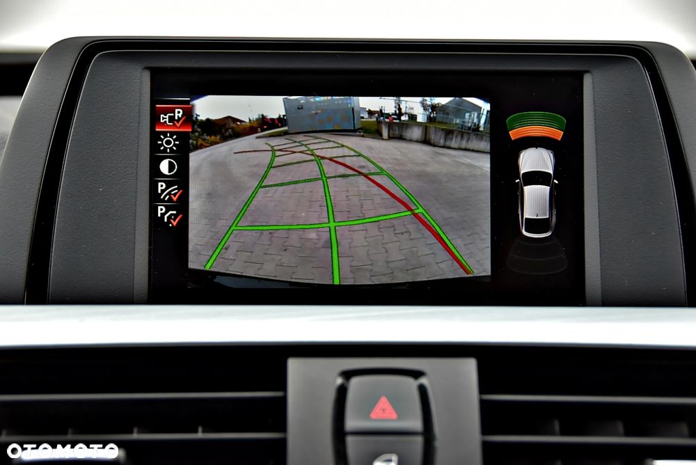 BMW 3GT 320i Luxury Line - 28